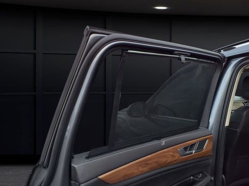 Used 2024 Volkswagen Atlas SE w/ Panoramic Sunroof Package image 24