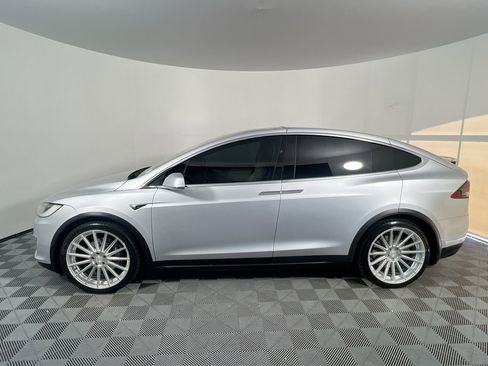 Used 2018 Tesla Model X P100D AWD/4WD image 6