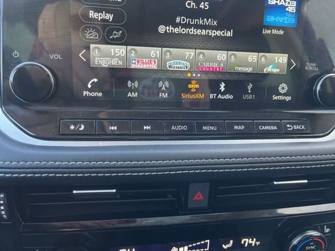 Used 2023 Nissan Rogue Platinum image 17