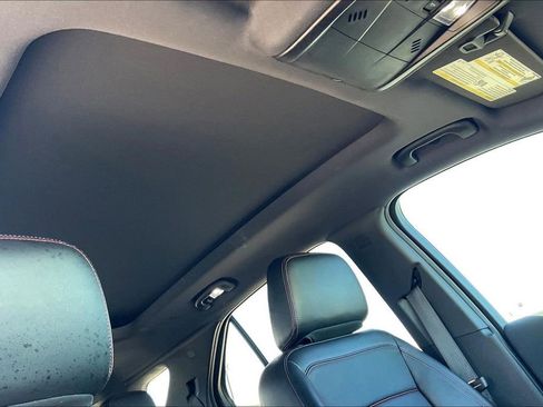 Used 2022 Chevrolet Equinox RS w/ RS Leather Package FWD image 28