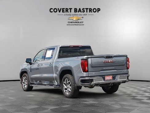 Used 2023 GMC Sierra 1500 SLT w/ SLT Premium Plus Package AWD/4WD image 4