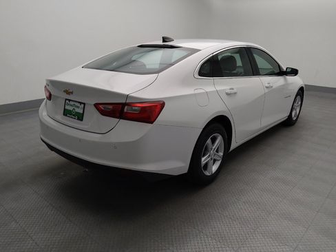 Used 2025 Chevrolet Malibu LS FWD image 9