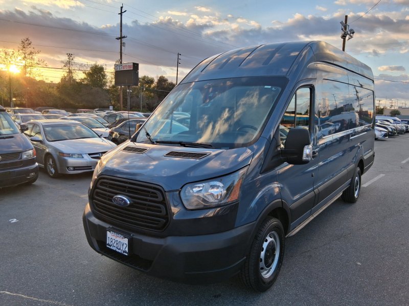 Used 2019 Ford Transit 250 148 High Roof Extended RWD image 3