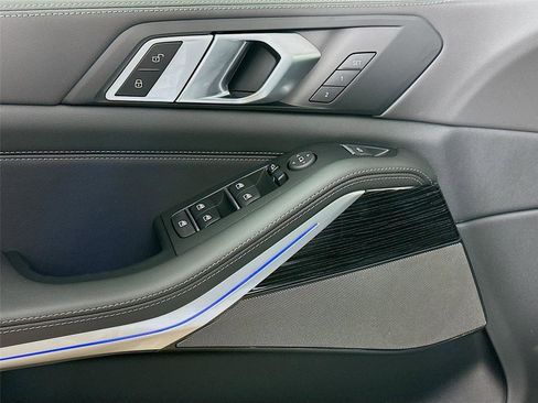 New 2026 BMW X5 xDrive40i w/ M Sport Package image 18