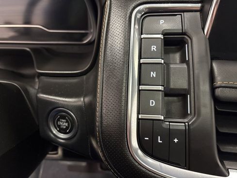 Used 2023 GMC Yukon XL AT4 w/ Technology Package image 20