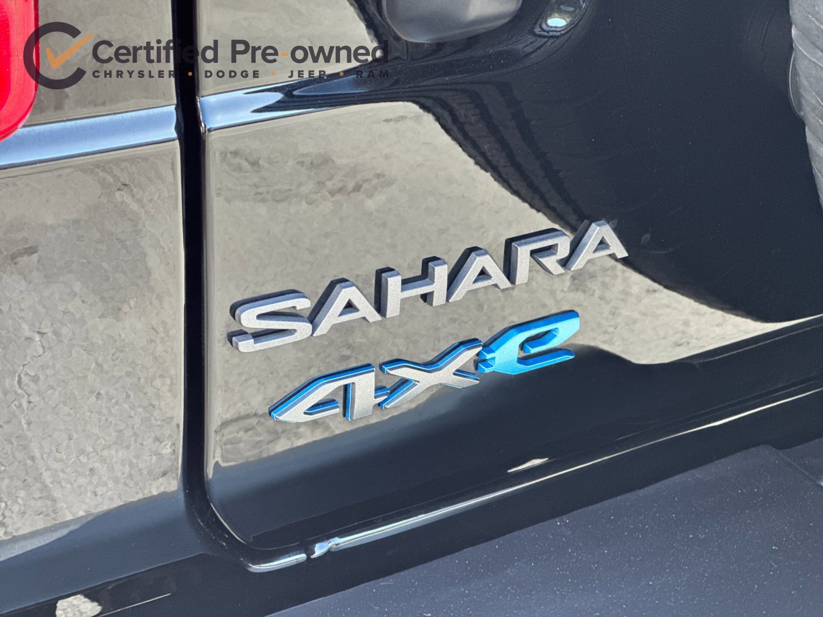 Certified 2025 Jeep Wrangler Unlimited Sahara AWD/4WD image 27