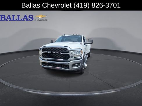 Used 2023 RAM 3500 Big Horn w/ Level 1 Equipment Group AWD/4WD image 3