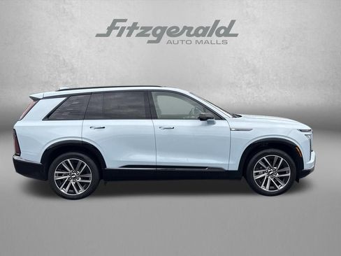 New 2026 Cadillac Vistiq Sport image 4