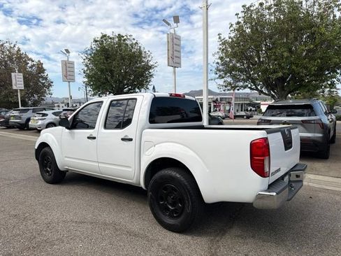 Used 2011 Nissan Frontier S RWD image 9
