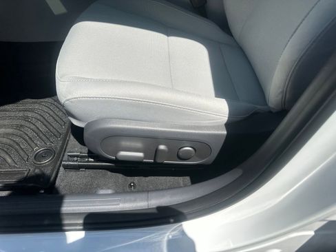 Used 2024 Hyundai Kona SEL FWD image 23