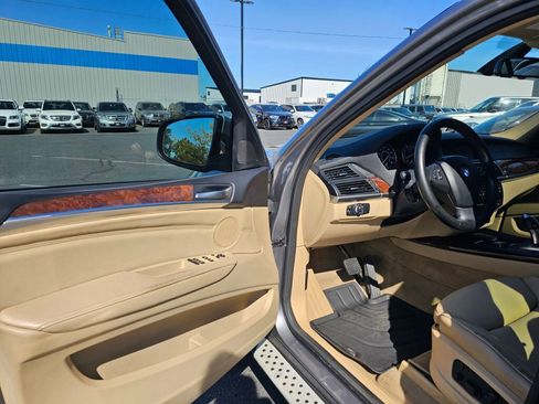 Used 2011 BMW X5 xDrive35i image 19