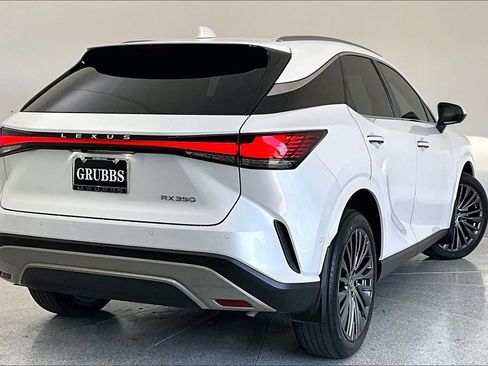Used 2023 Lexus RX 350 FWD image 2
