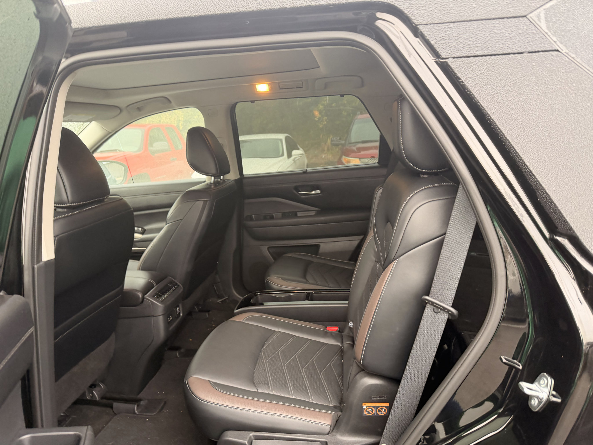 Certified 2023 Nissan Pathfinder Platinum AWD/4WD image 7