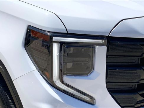 Used 2025 GMC Sierra 1500 Elevation RWD image 26