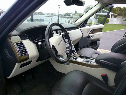 Used 2019 Land Rover Range Rover HSE AWD/4WD image 22