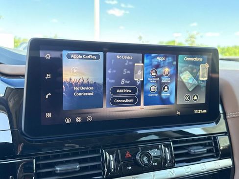 New 2026 Nissan Pathfinder Platinum FWD image 24