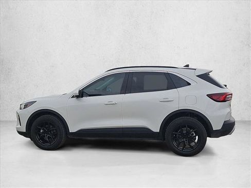 Used 2024 Ford Escape Platinum AWD/4WD image 9