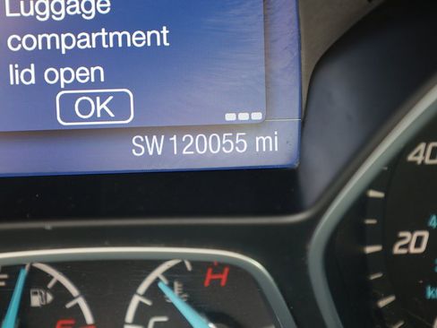 Used 2014 Ford Focus SE w/ SE Winter Package image 14