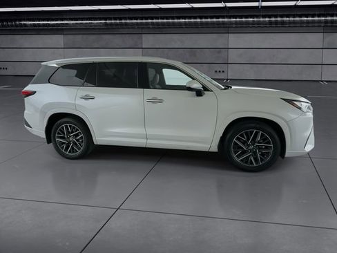 Certified 2024 Lexus TX 350 FWD w/ Technology Package image 9