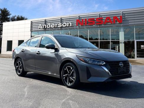 Used 2024 Nissan Sentra SV image 1