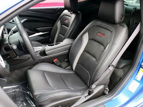 Used 2017 Chevrolet Camaro SS image 26