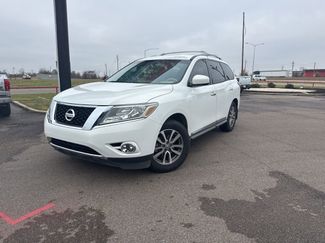 Used 2014 Nissan Pathfinder SL w/ Trailer Tow Package video 2