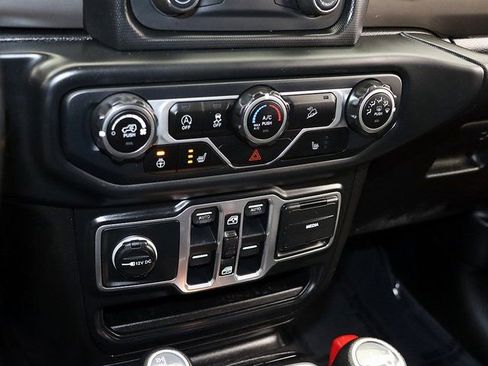 Used 2018 Jeep Wrangler Unlimited Sport S image 20