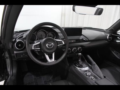 Used 2025 MAZDA MX-5 Miata Grand Touring RWD image 7