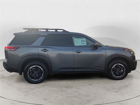 New 2025 Nissan Pathfinder Rock Creek image 6
