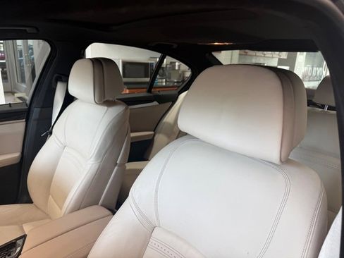 Used 2016 BMW 528i Sedan image 7