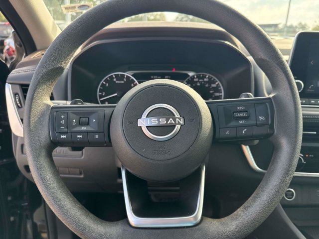 Used 2023 Nissan Rogue S FWD image 28