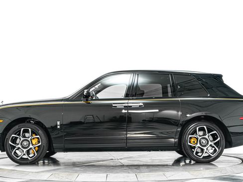 Used 2023 Rolls-Royce Cullinan Black Badge w/ Driver's Package AWD/4WD image 6
