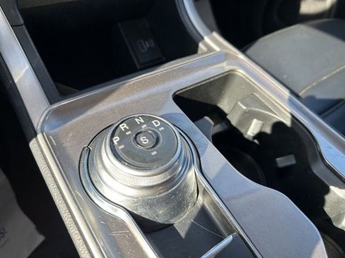 Certified 2024 Ford Edge SEL image 18