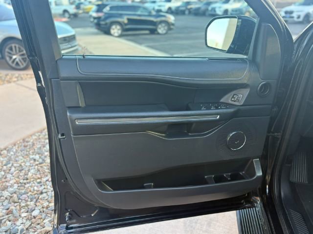 Used 2024 Ford Expedition Max XLT AWD/4WD image 17