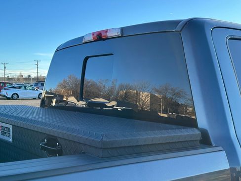 Used 2017 Ford F250 Lariat w/ Chrome Package image 27