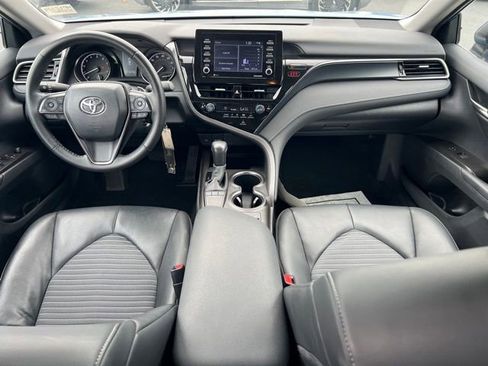 Used 2024 Toyota Camry SE w/ Cold Weather Package FWD image 10