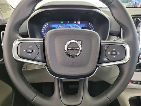 New 2026 Volvo XC40 B5 Plus w/ Protection Package Premier image 20