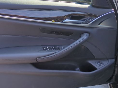 Used 2019 BMW 530i xDrive w/ Convenience Package image 14