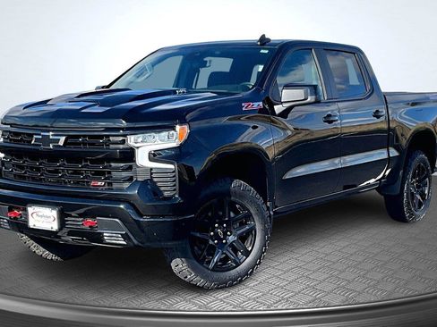 Used 2024 Chevrolet Silverado 1500 LT Trail Boss w/ Convenience Package II image 1