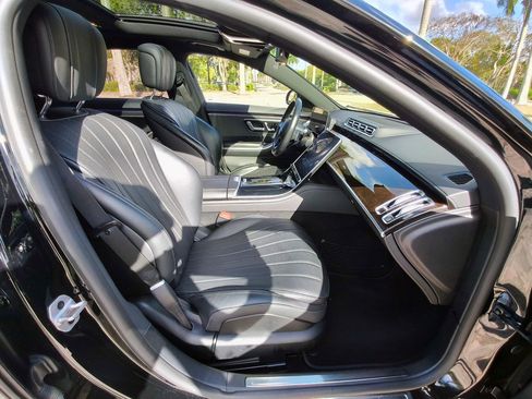 Used 2023 Mercedes-Benz S 500 4MATIC image 37