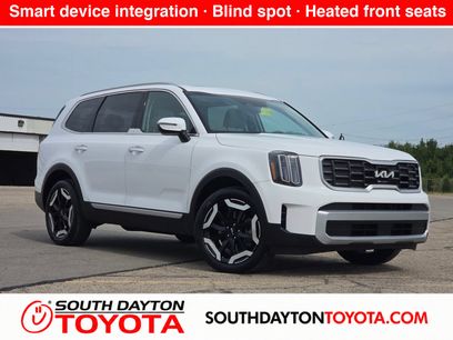 Used 2024 Kia Telluride S w/ S Sunroof Package