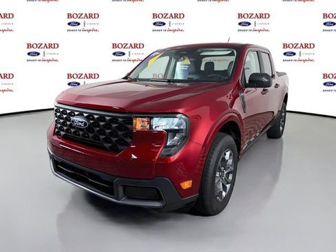 Certified 2025 Ford Maverick XLT FWD image 4