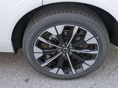 New 2026 Volvo XC60 B5 Plus w/ Protection Package Premier image 16