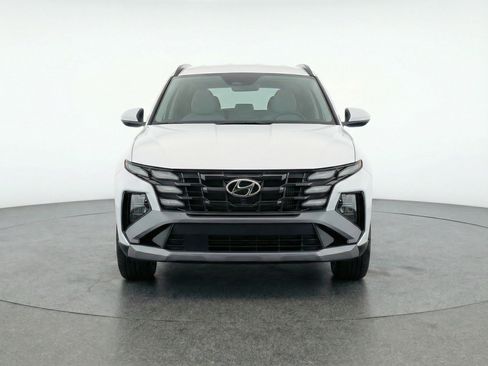 Used 2025 Hyundai Tucson SEL image 2