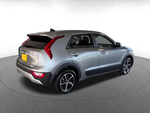 Used 2026 Kia Niro LX FWD image 15