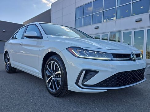 New 2026 Volkswagen Jetta SE FWD image 30