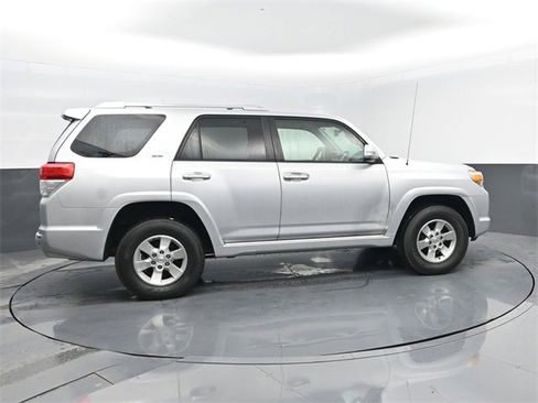 Used 2010 Toyota 4Runner SR5 image 4