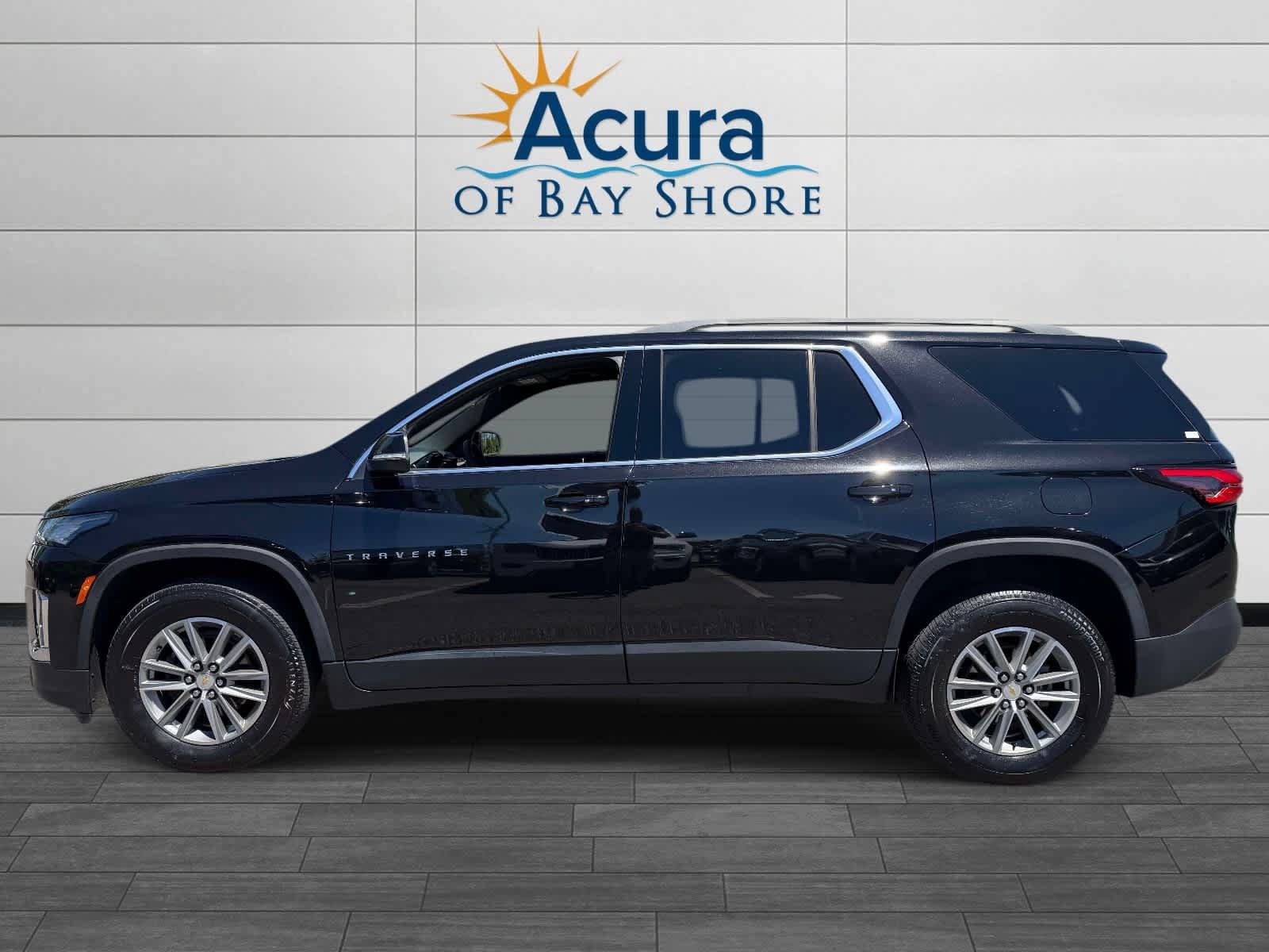 Used 2023 Chevrolet Traverse LT AWD/4WD image 5