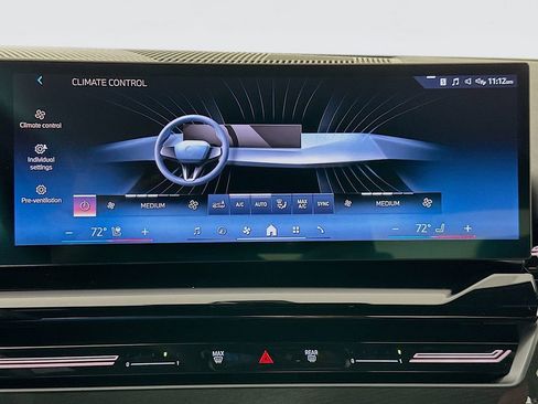 Used 2025 BMW 530i w/ M Sport Package image 16