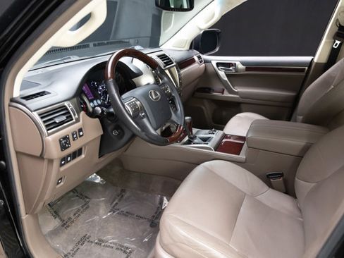 Used 2019 Lexus GX 460 Premium AWD/4WD image 40
